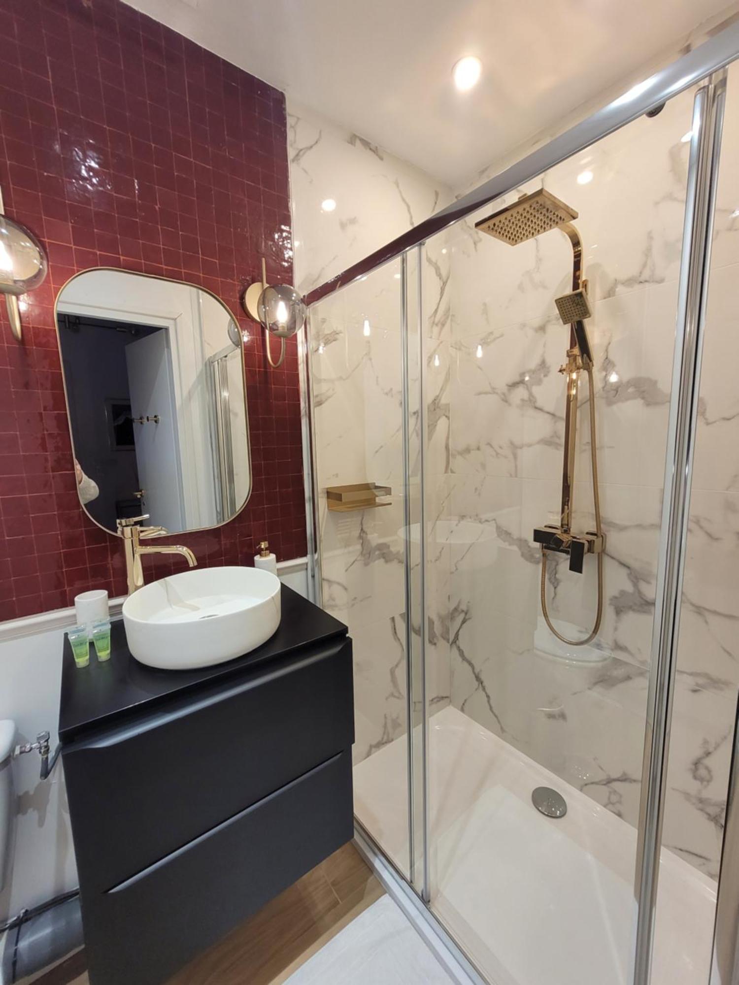 Nuit D'Evasion Love Room Avec Baignoire Balneotherapie Toulon Exteriér fotografie