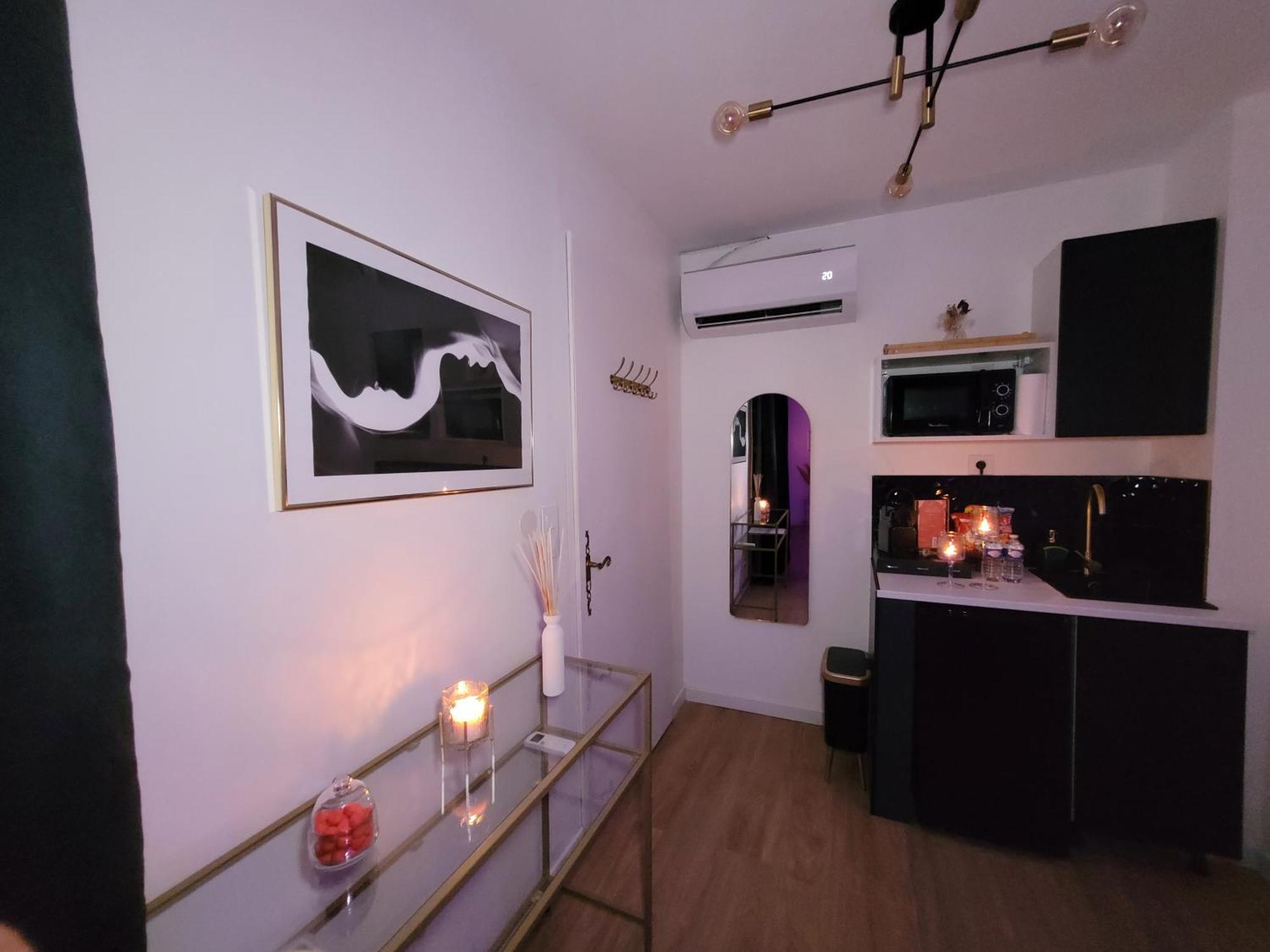Nuit D'Evasion Love Room Avec Baignoire Balneotherapie Toulon Exteriér fotografie